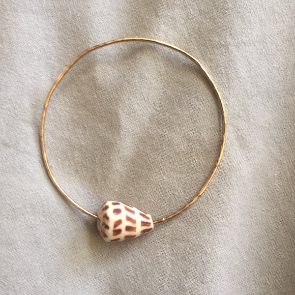 Shell Bangles - Picture 3 of 6